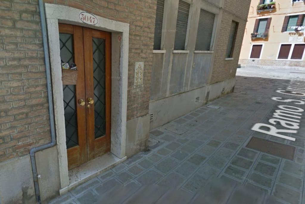 Casa Carla - Comodo Appartamento In Venice Cannaregio - 2 Camere Private Exteriör bild